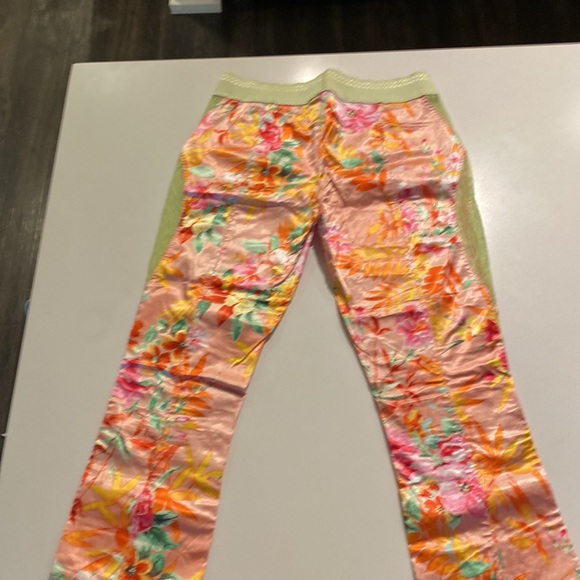 *Vintage* gently worn Dolce and Gabbana floral leggings - Picture 2 of 9